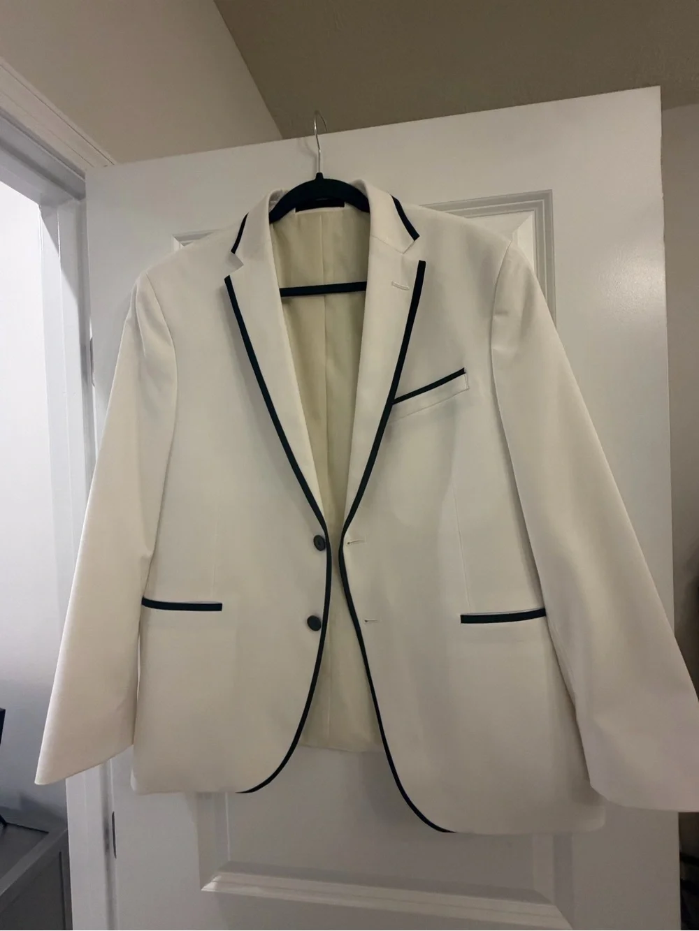 Kenneth Cole White Blazer with Black Piping